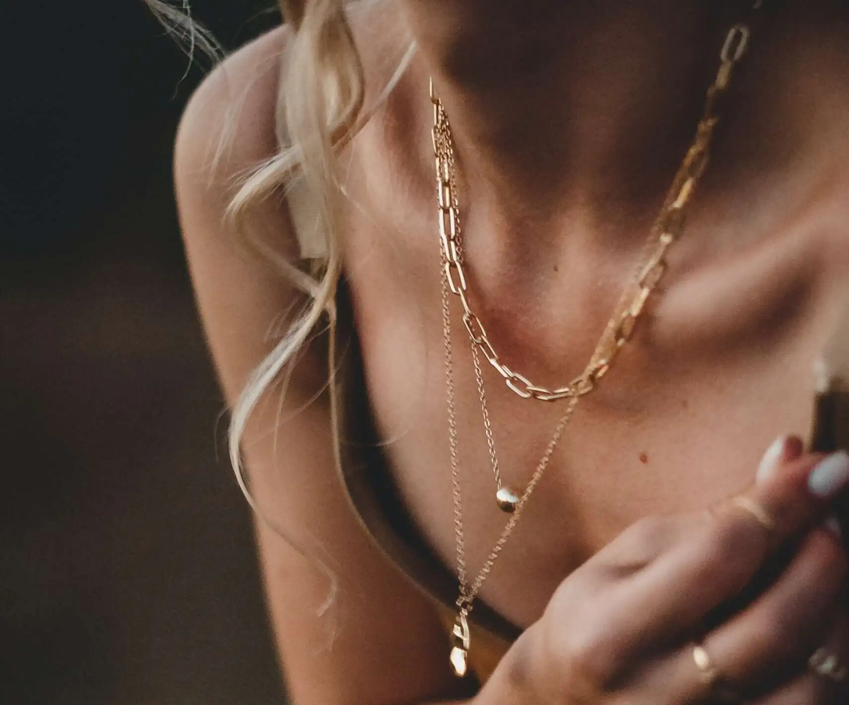 How to chose a necklace