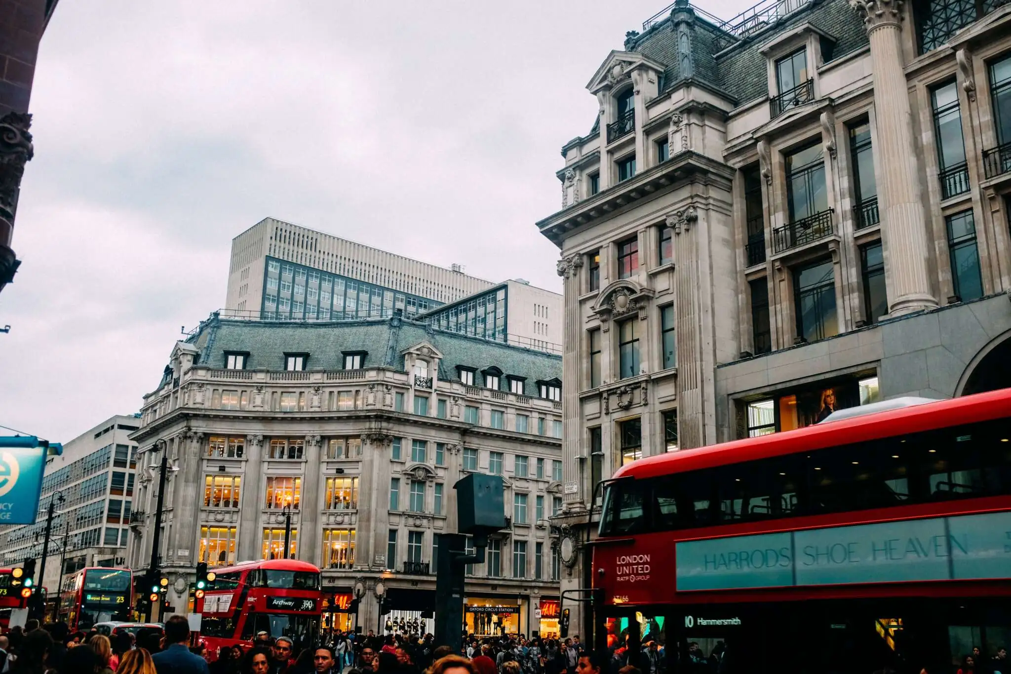 Shopping guide – Milan and London